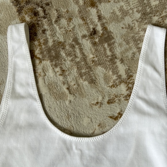 Aritzia Wilfred Free White Thong Style Bodysuit Scoop Neck Sz XS - Picture 2 of 6